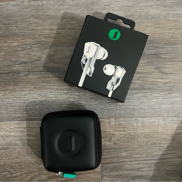 New in Box WHITE Jadebud earbuds!!! - Picture 6 of 8